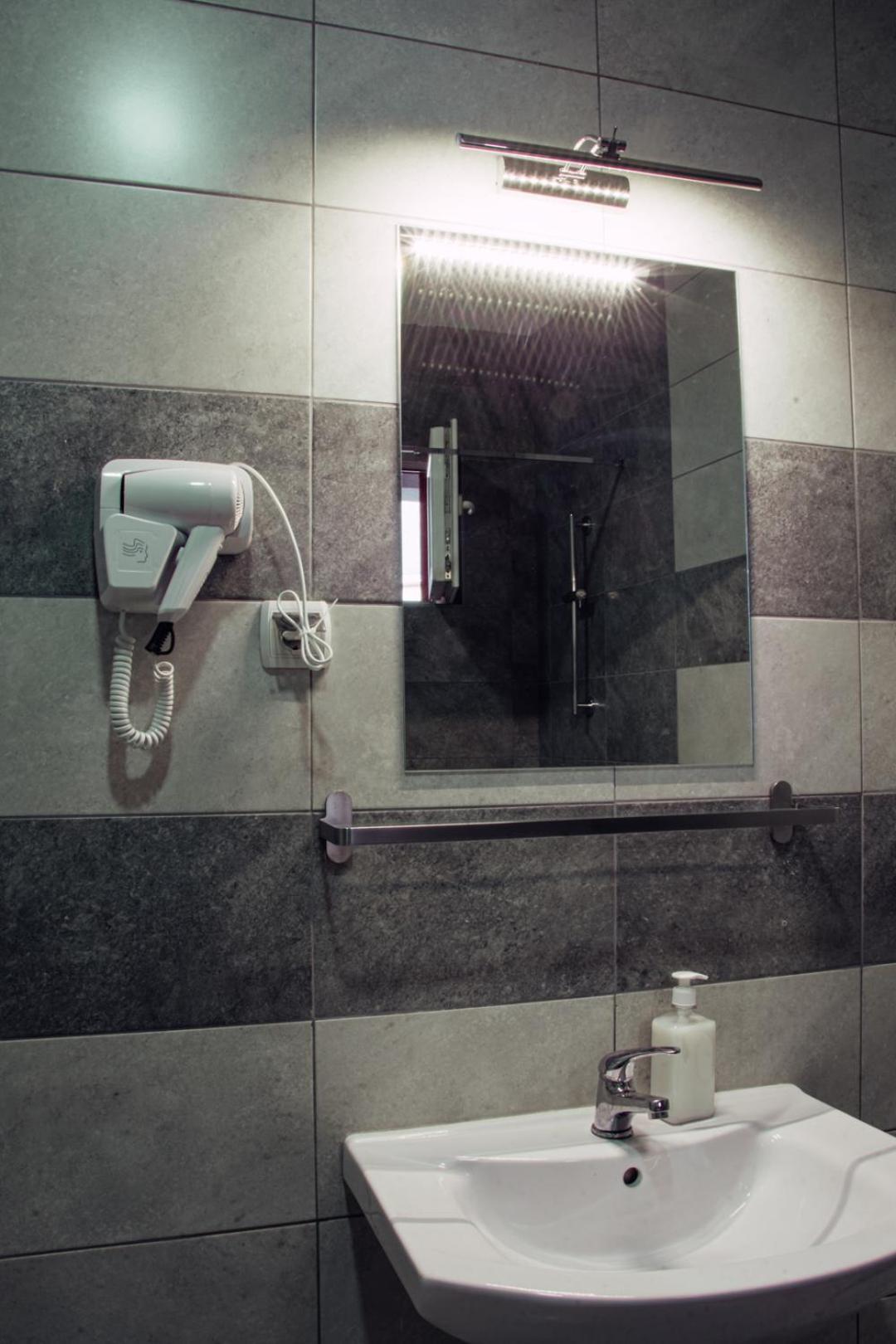 Skopje Downtown Hostel Dış mekan fotoğraf